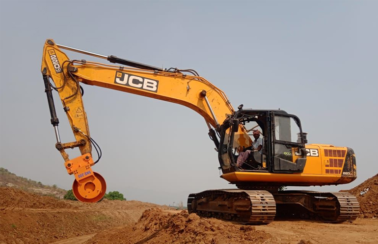 Canal Slope Compactor Roller Manufacturer